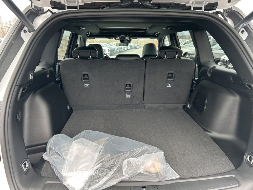 New 2026 Bright White Clearcoat Jeep Limited image 21