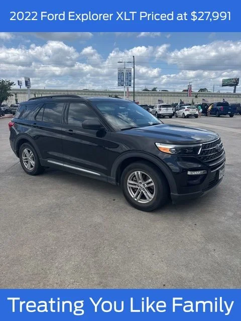 2022 Ford Explorer XLT RWD's photo