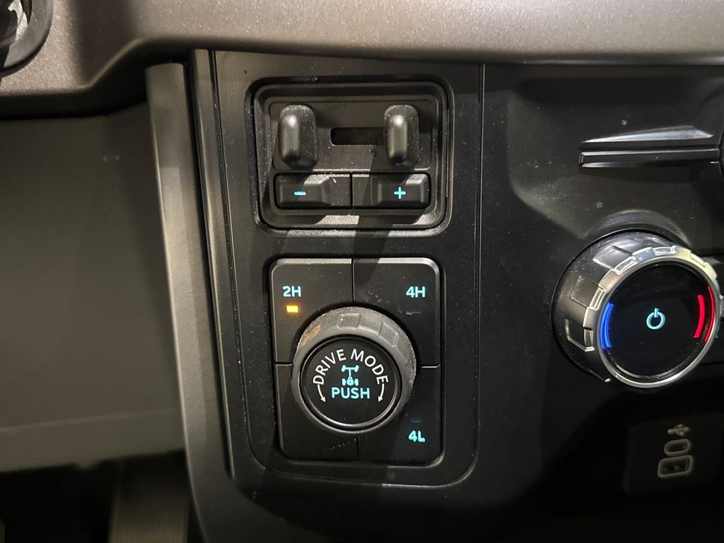 Used 2025  Ford XLT image 25