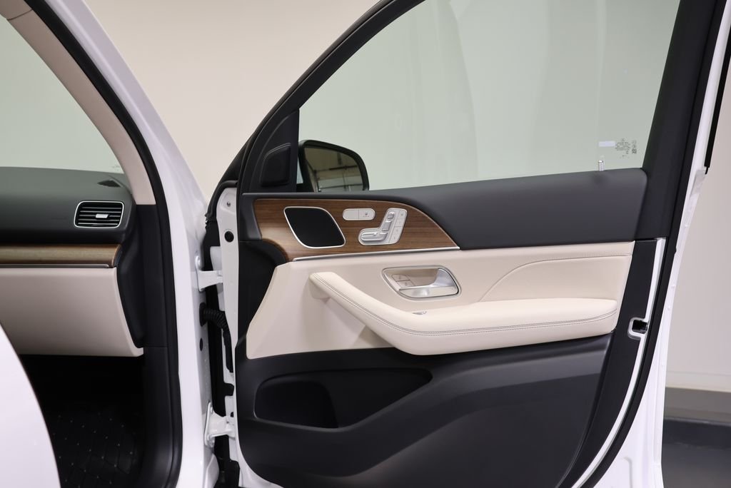 Used 2026 Polar White Mercedes-Benz GLE 350 image 46