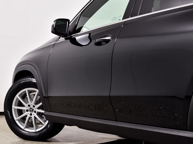Certified Used 2025 Black Mercedes-Benz GLE 350 image 17
