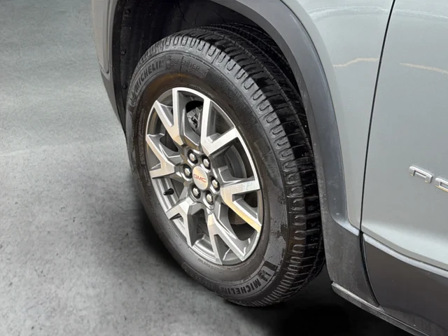Used 2023 Silver GMC SLE image 39