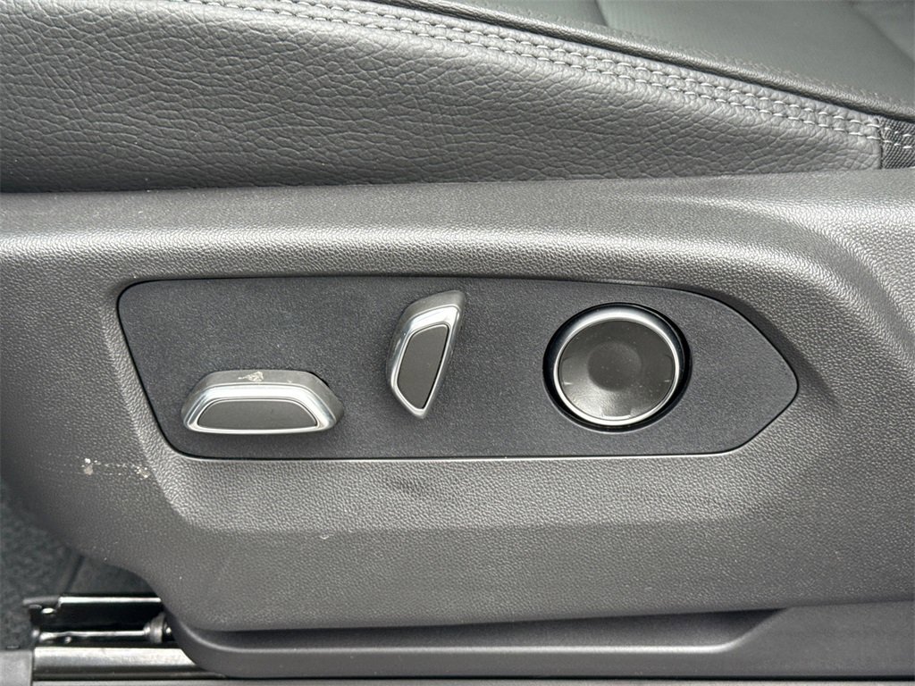 2026 GMC YUKON XL - Image 16