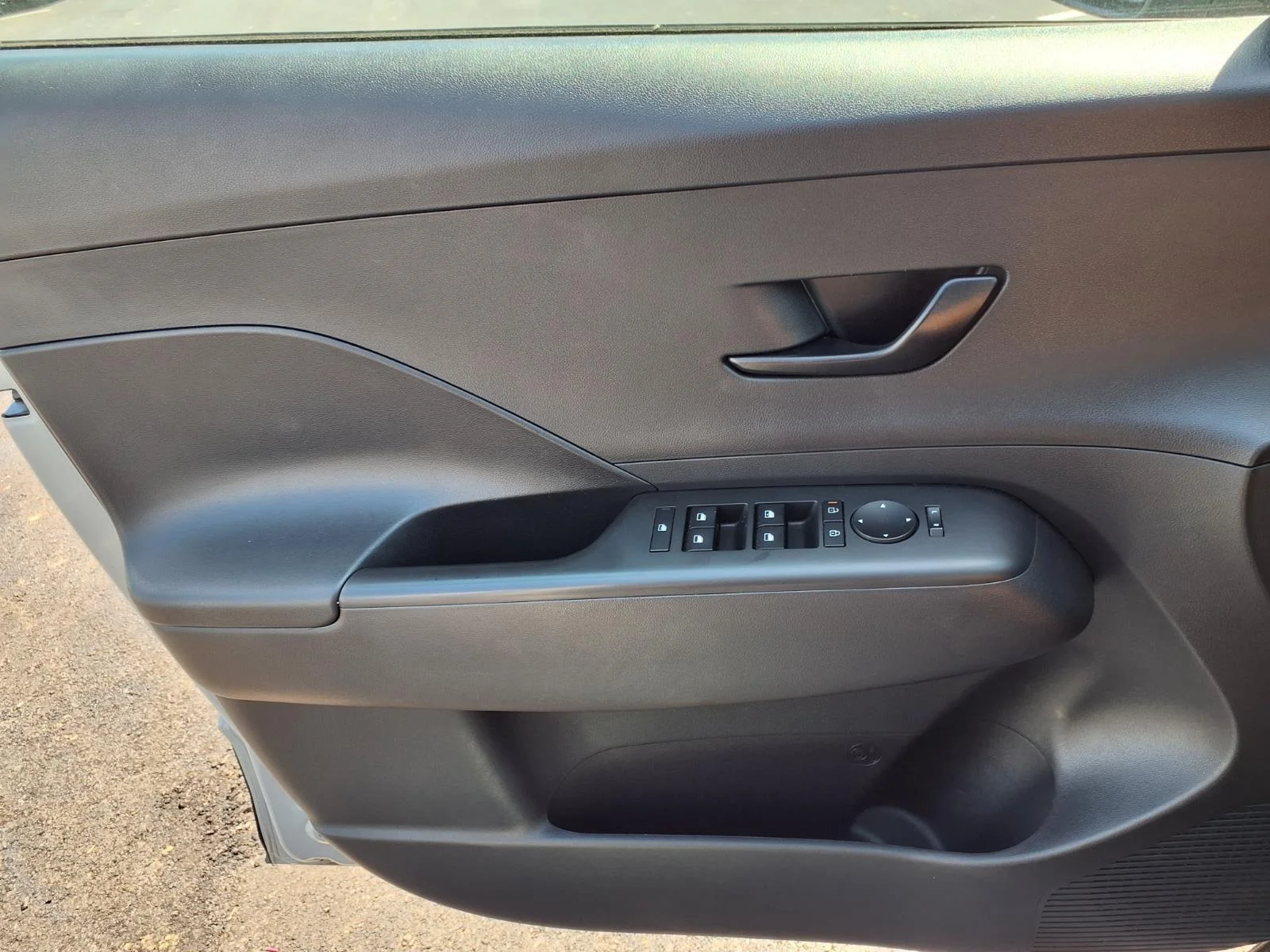 Used 2025 Cyber Gray Metallic Hyundai SEL image 15