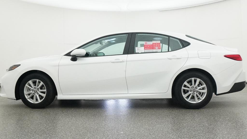 New 2026 Ice Cap Toyota LE image 2