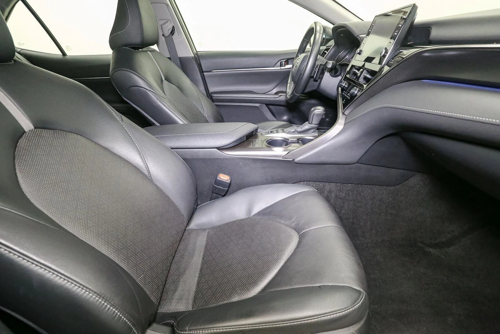 Used 2024 Predawn Gray Mica Toyota XSE image 17