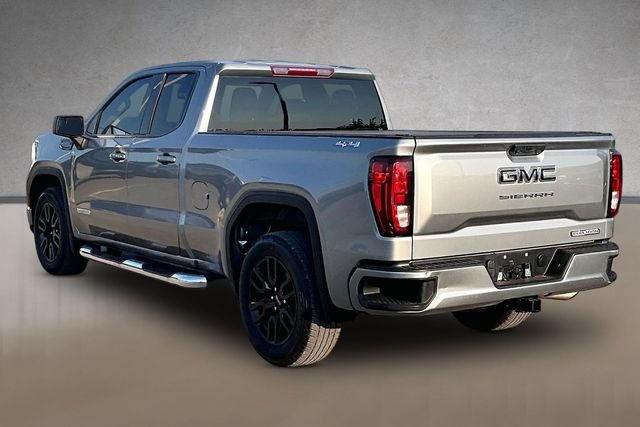 Used 2023 Silver GMC Elevation image 9