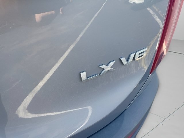 Used 2020 Everlasting Silver Kia LX image 6