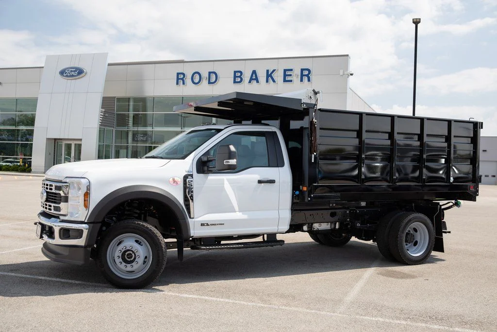2025 Ford F-550 Super Duty Chassis Cab XL - Photo 5