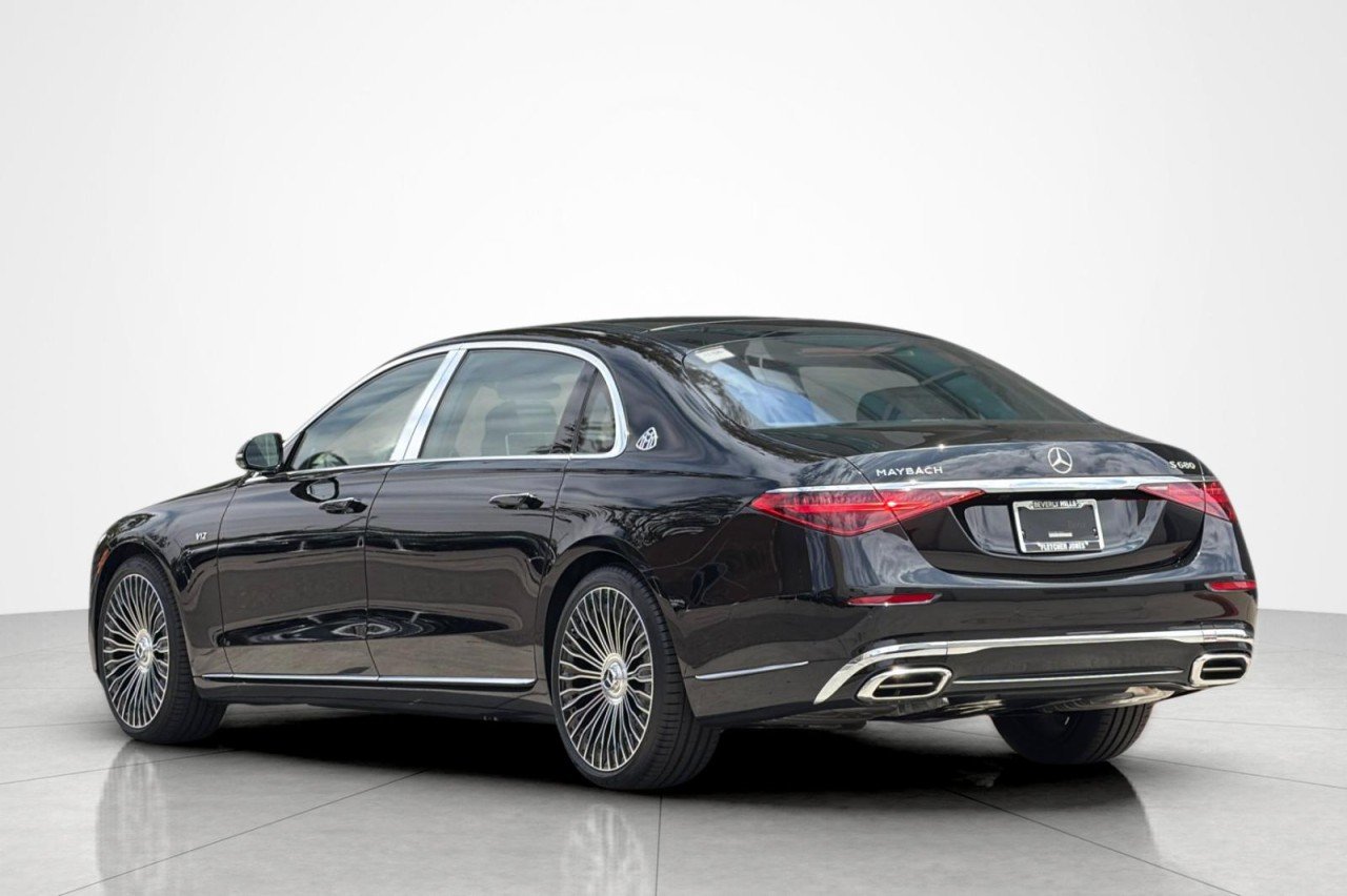 Used 2026 Obsidian Black Metallic Mercedes-Benz Maybach S 680 image 3