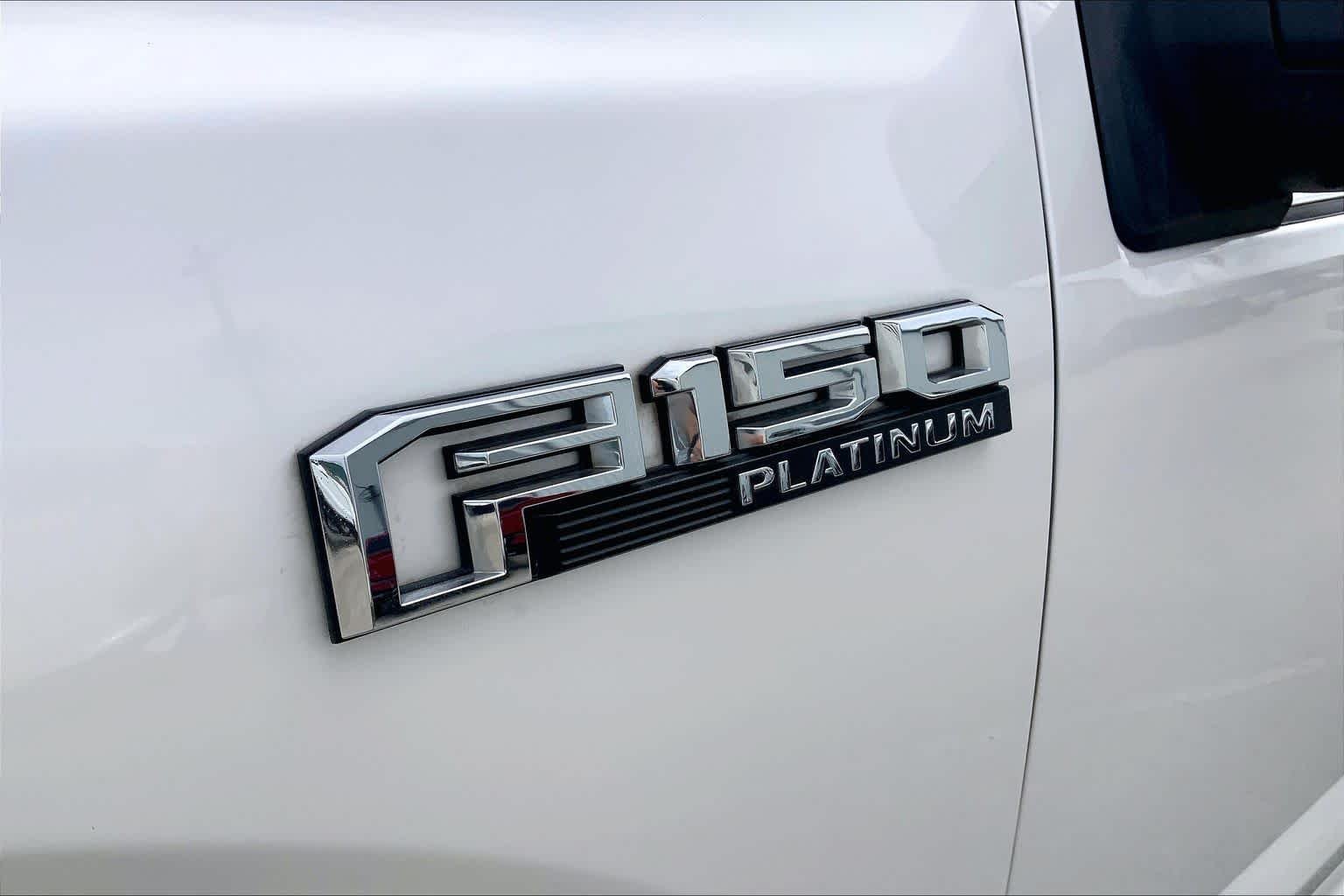 Used 2015 White Platinum Metallic Tri-Coat Ford Platinum image 8