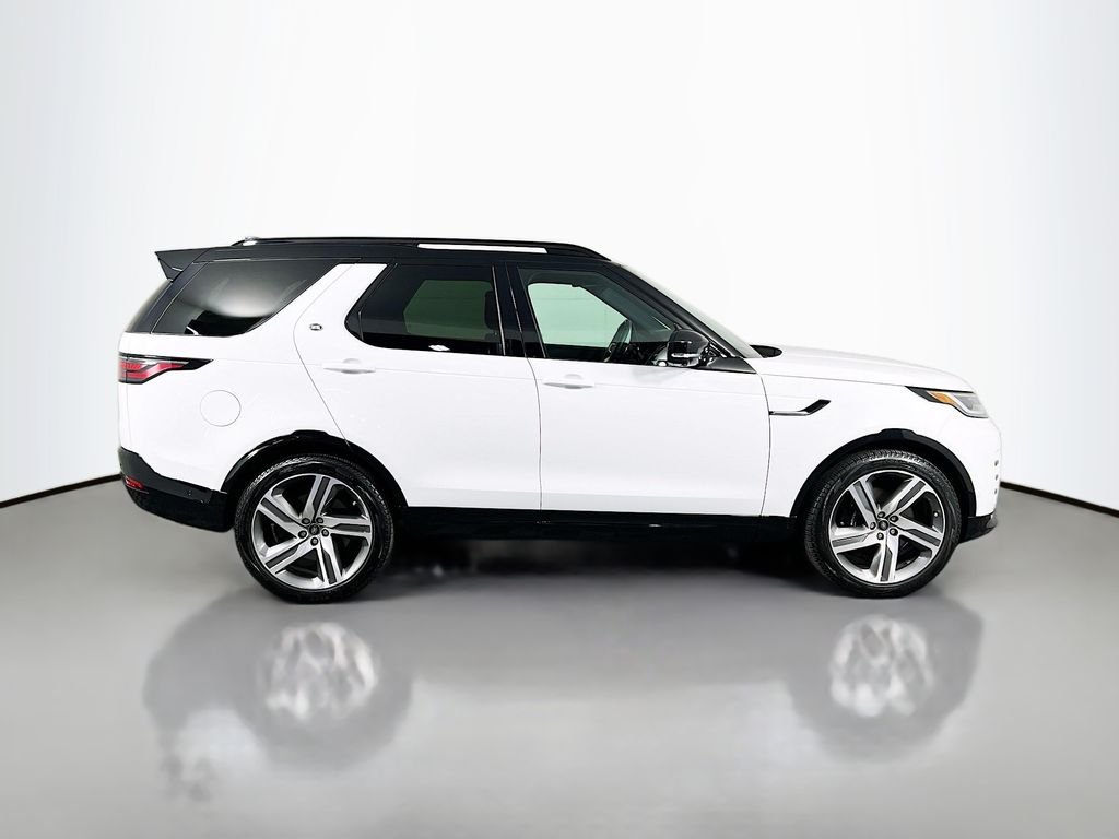 Certified Used 2025 Fuji White Land Rover Metropolitan Edition image 4
