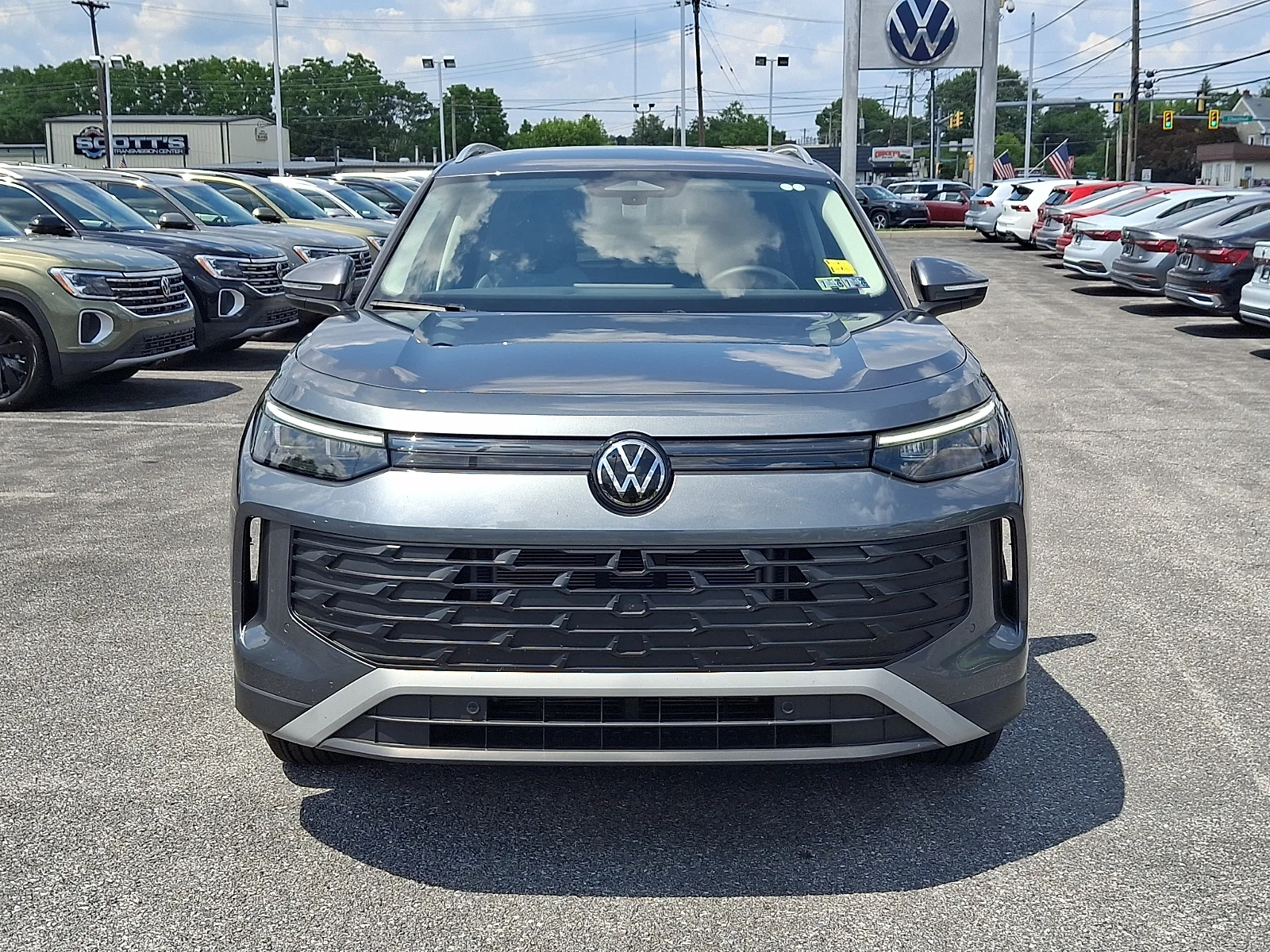 Used 2025 Platinum Gray Metallic - 2R2R Volkswagen 2.0T S image 2