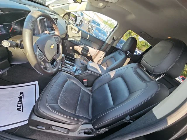 Used 2019 Black Chevrolet Z71 image 22