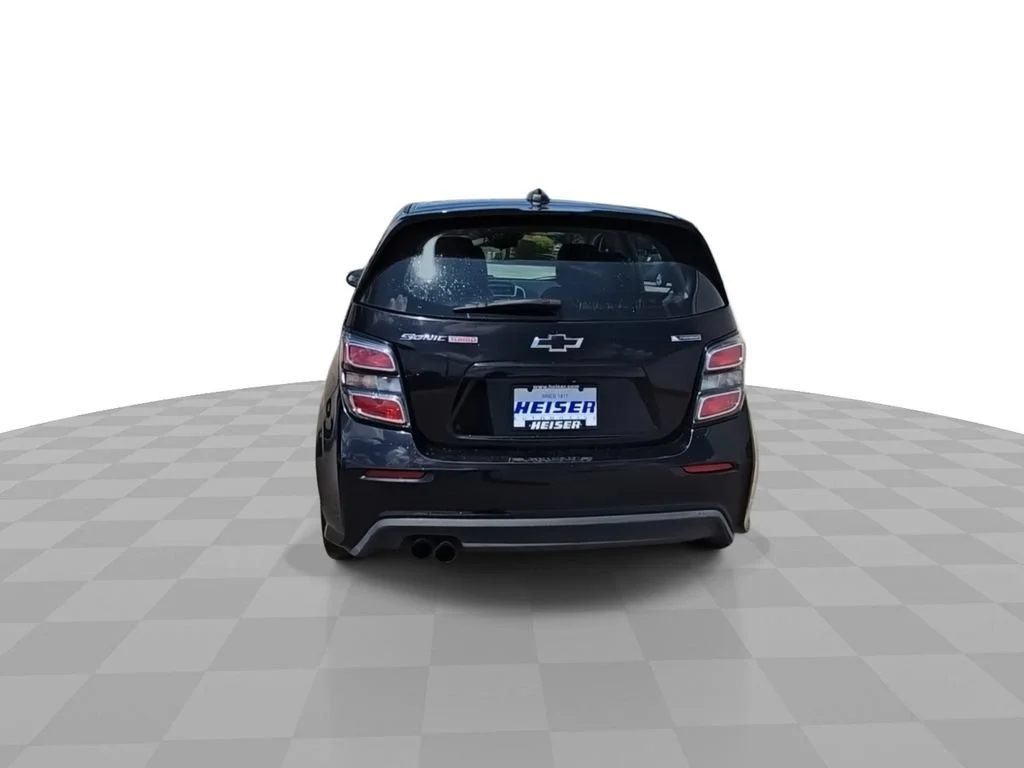 Used 2018 MOSAIC BLACK METALLIC Chevrolet Premier image 7
