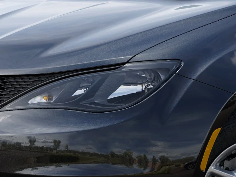 New 2026 Diamond Black Crystal Pearl-Coat Exterior Paint Chrysler LX image 38
