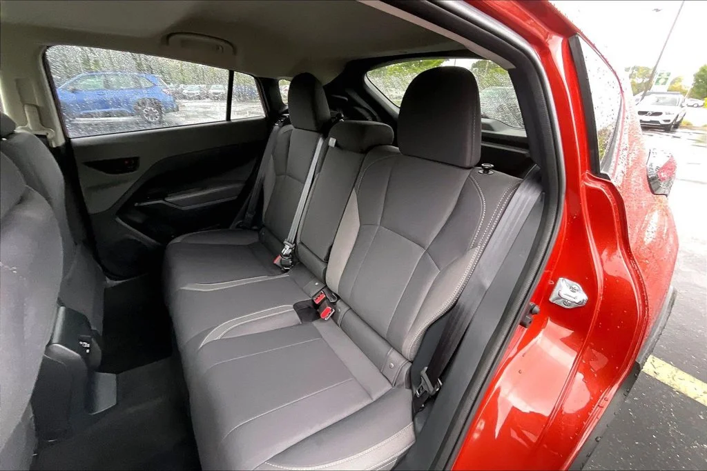 Used 2025 Beige Subaru Premium image 27
