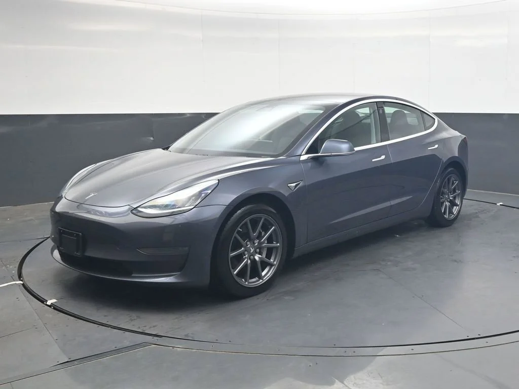 Used 2020 Midnight Silver Metallic Tesla Long Range image 8