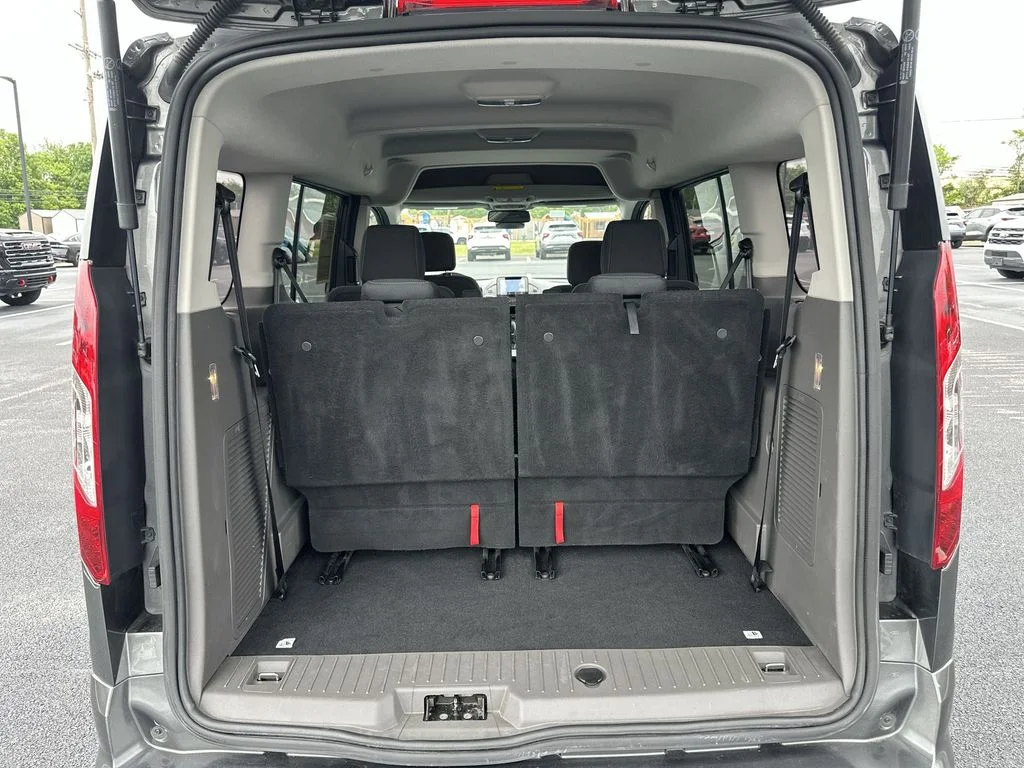 Used 2023 Gray Ford XLT image 29