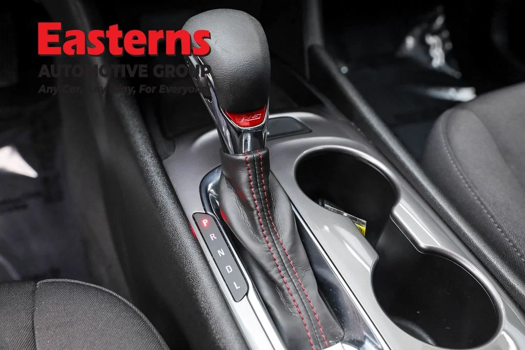 Used 2022 White Chevrolet RS image 13