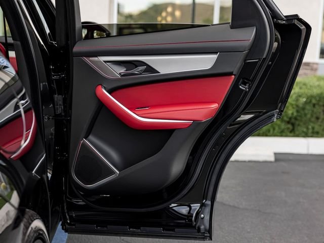 2026 Jaguar F-Pace R-Dynamic S - Photo 23