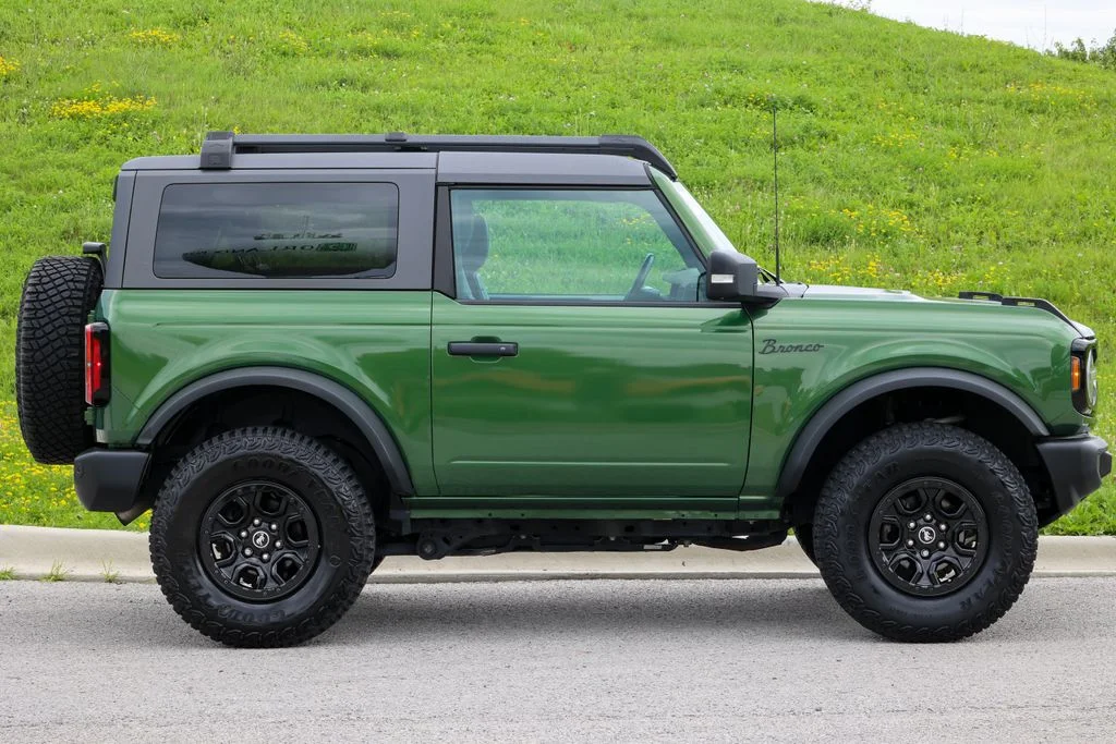 Used 2022 Green Ford Wildtrak image 28