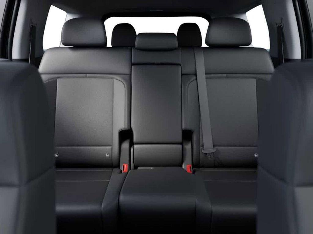 New 2026 White Hyundai SE image 16