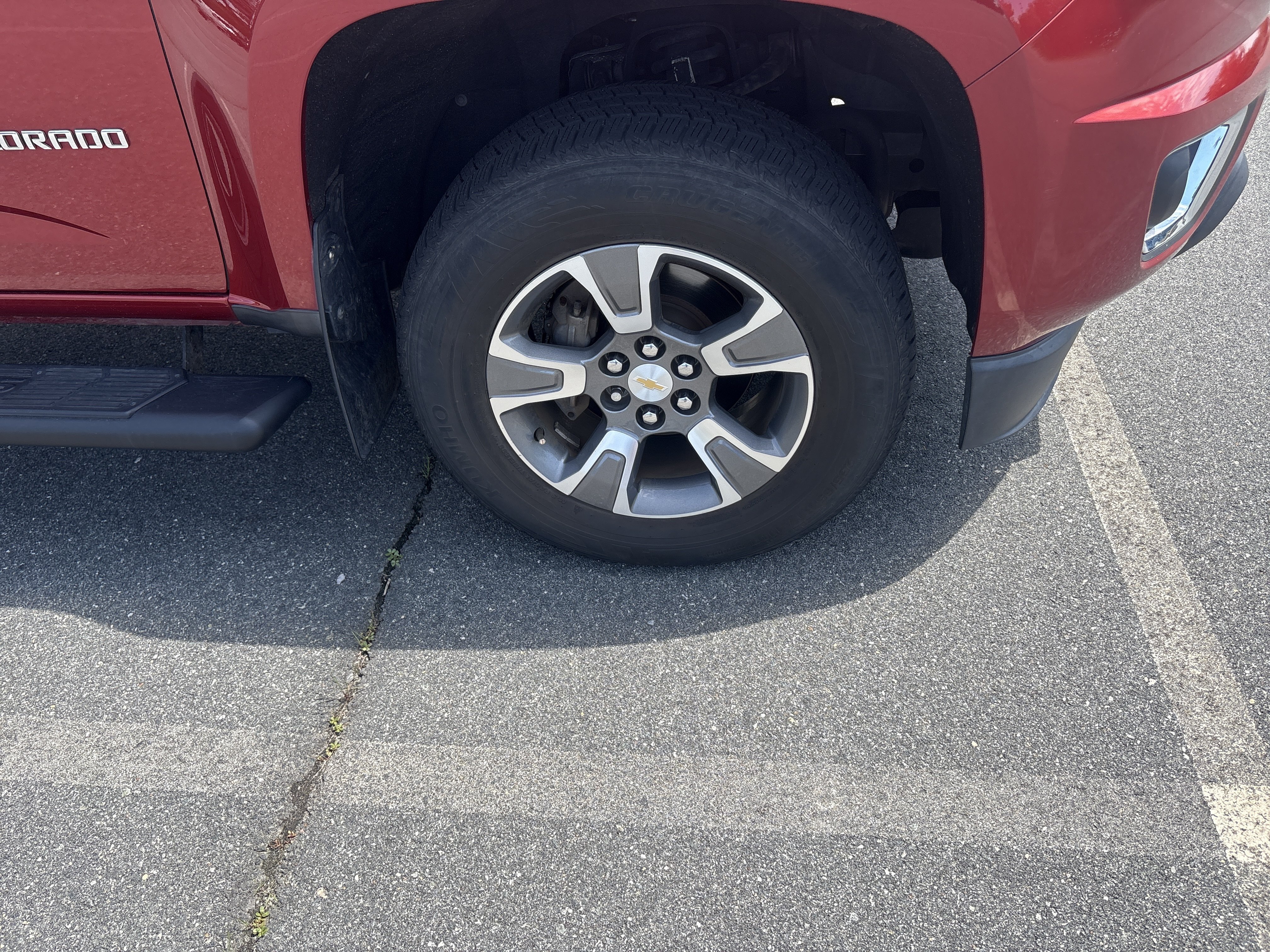 Used 2016 Red Rock Metallic Chevrolet 4WD Z71 image 24