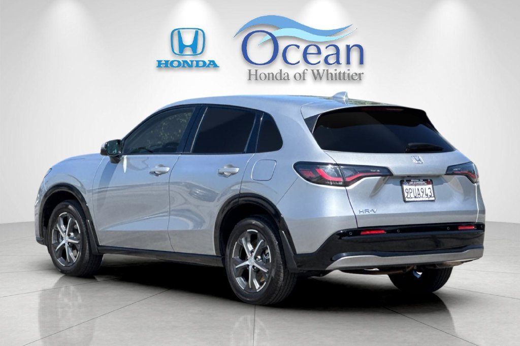 Used 2025 Lunar Silver Metallic Honda EX-L image 6