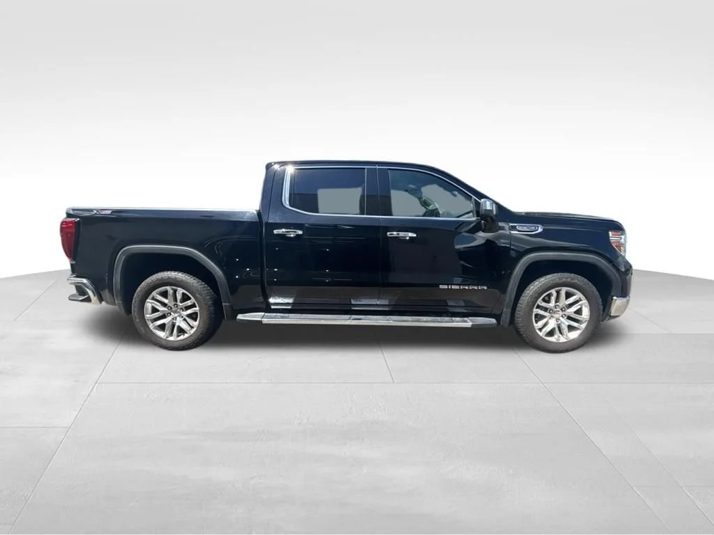 Used 2021 Onyx Black GMC SLT image 8