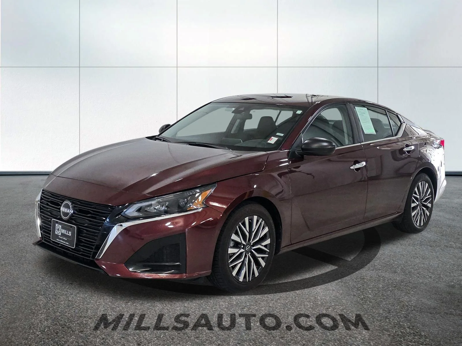 Used 2025 Nissan Altima SV with VIN 1N4BL4DV7SN377658 for sale in Willmar, Minnesota