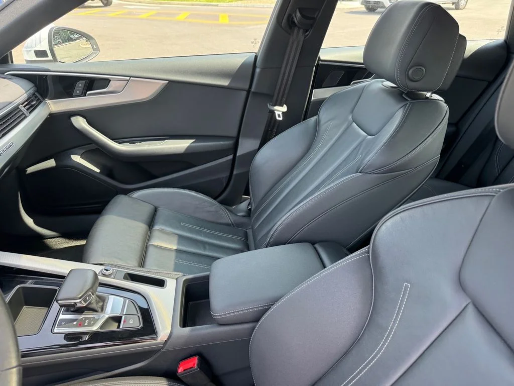 Used 2025  Audi 45 S line Premium image 10