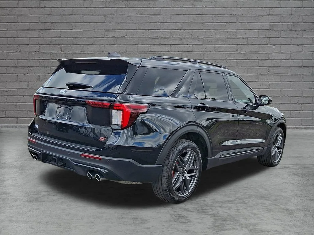 Used 2025 Black Ford ST image 12