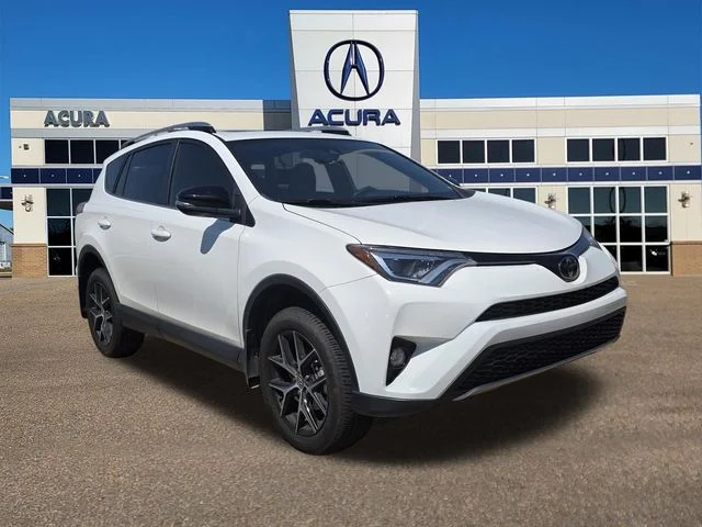 2017 Toyota RAV4 SE's photo
