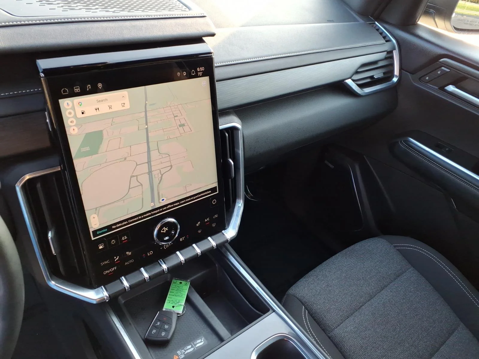 Used 2025 White GMC Elevation image 7