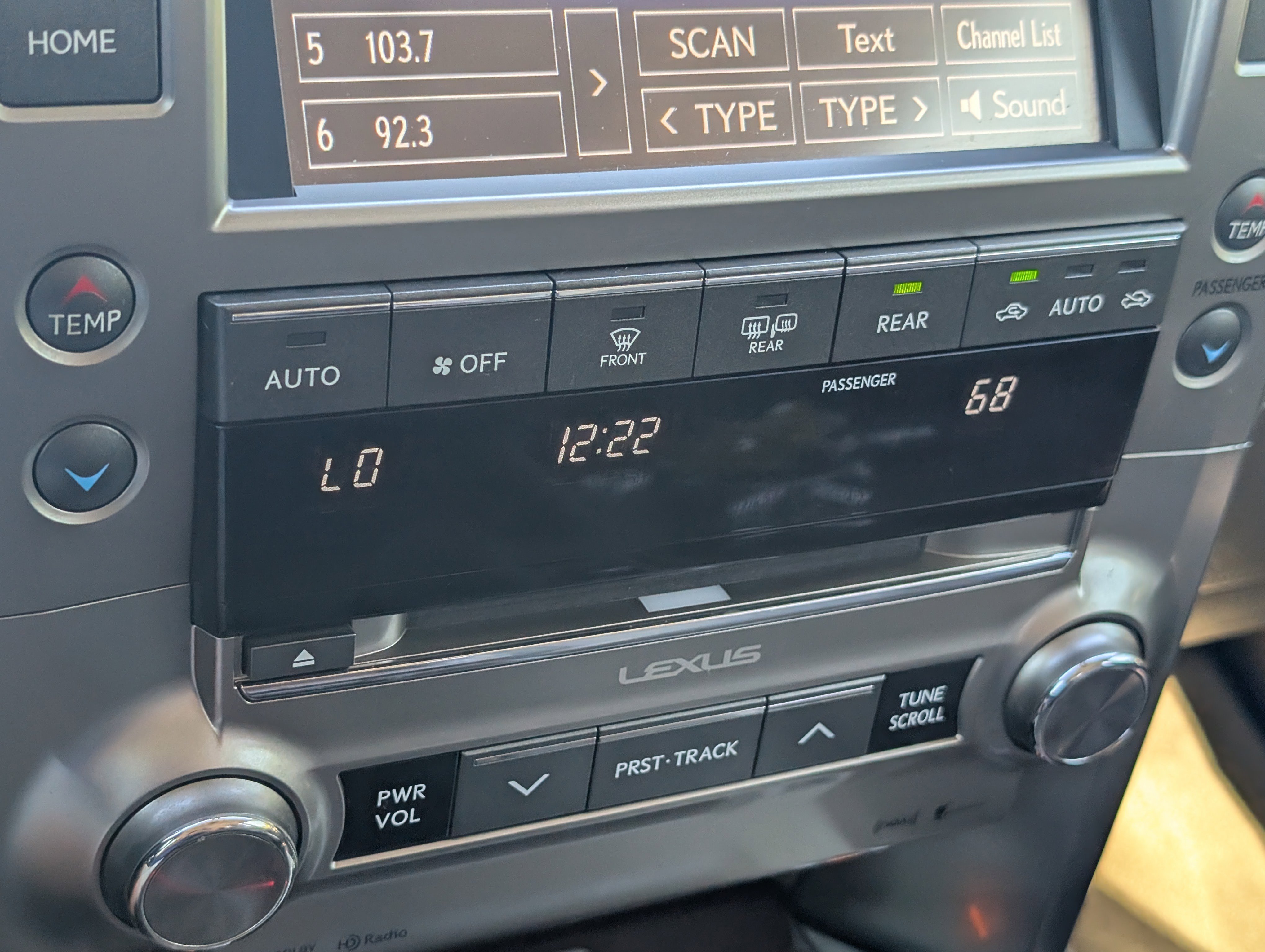 Used 2017 Starfire Pearl Lexus 460 image 22