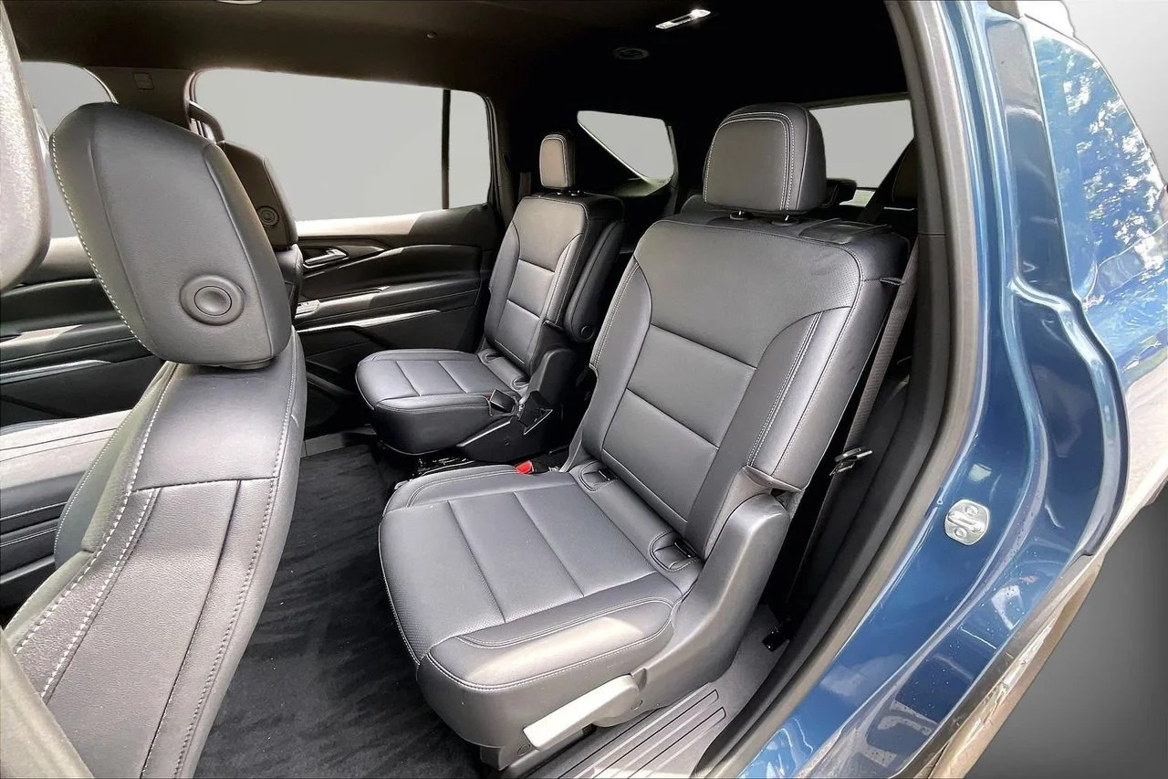 Used 2025 Blue Chevrolet LT image 22