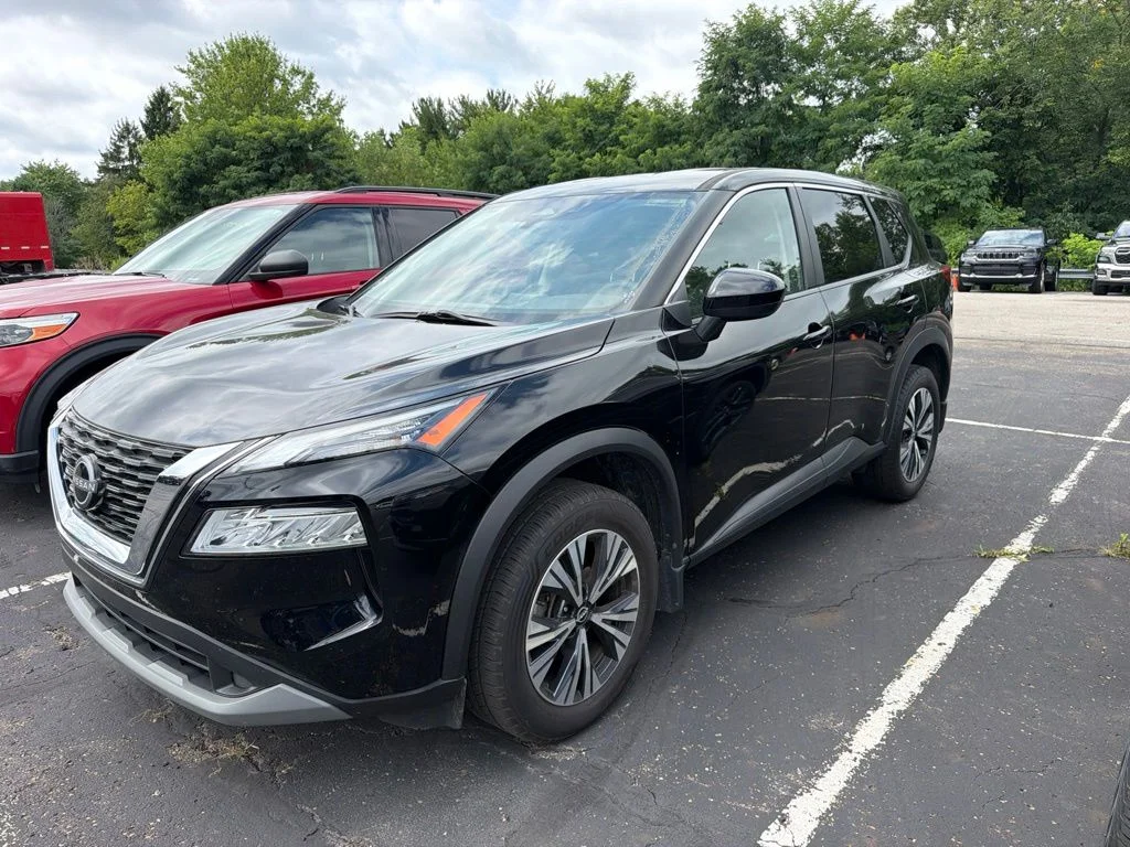 Used 2023 Black Nissan SV image 5