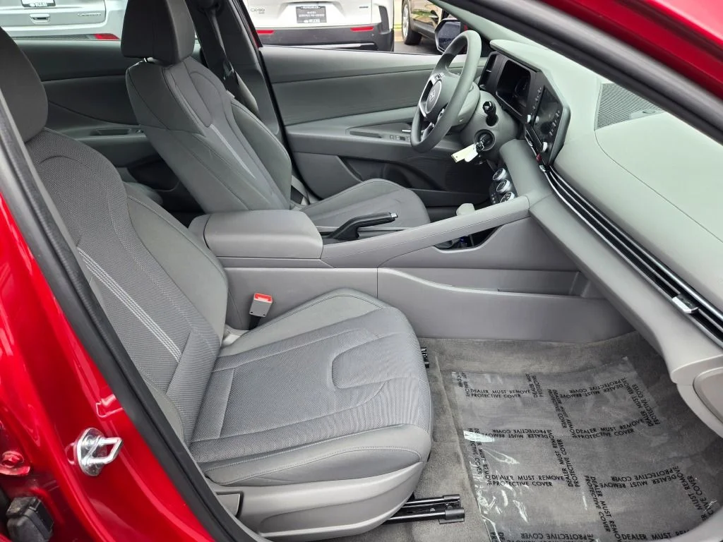 Certified Used 2025 Red Hyundai SE image 7
