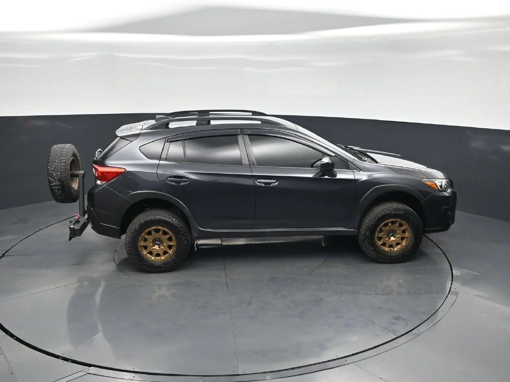Used 2019 Gray Subaru 2.0i Premium image 38