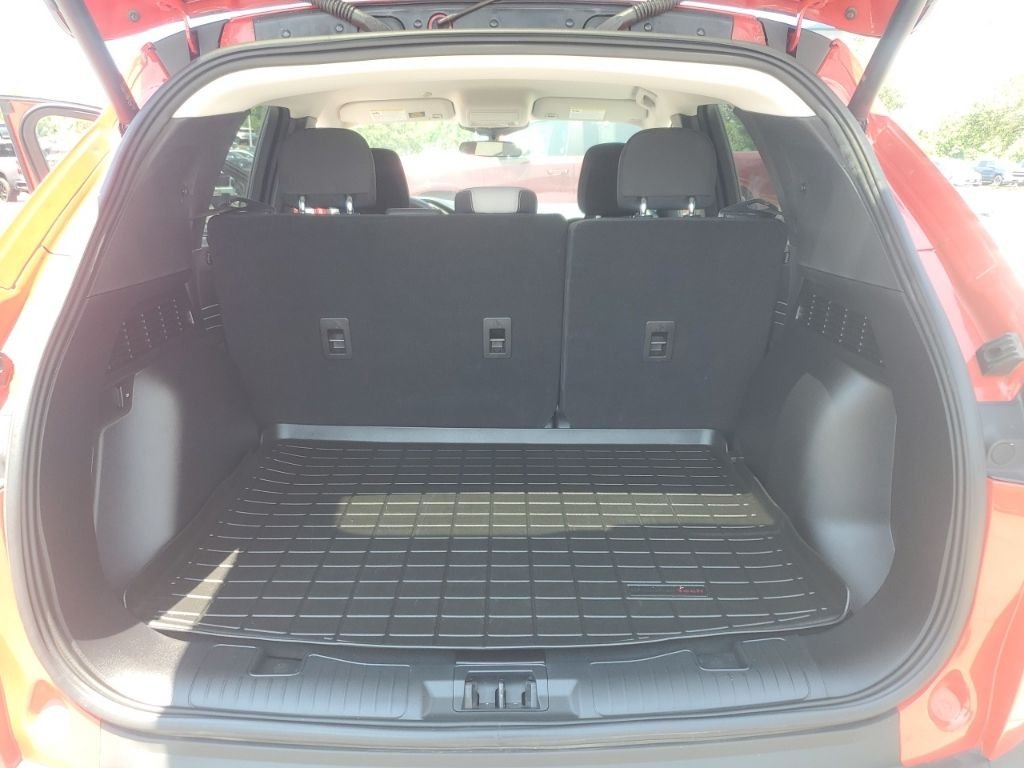 Used 2024 Red Ford Active image 15