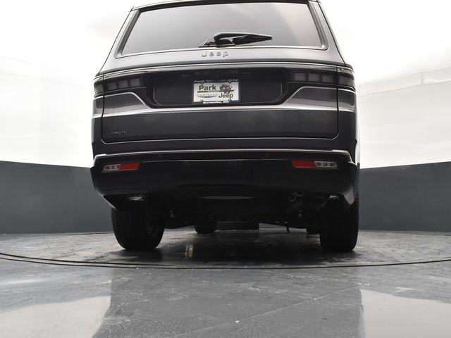 New 2026 Baltic-Gray Metallic Clear-Coat Exterior Paint Jeep Summit Obsidian image 23