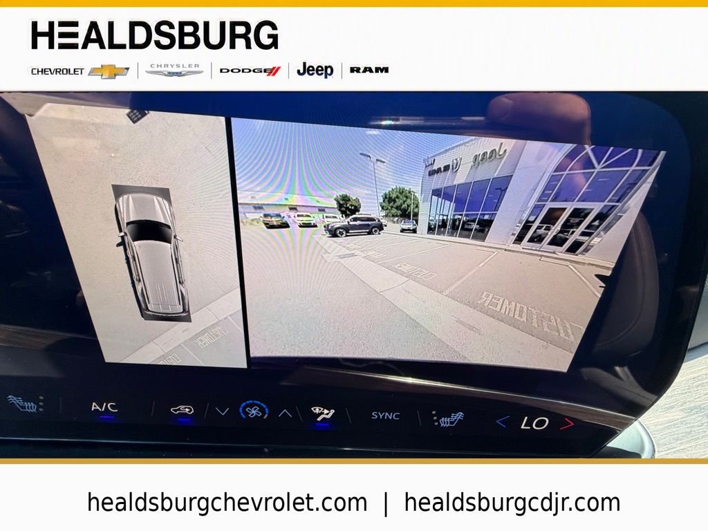 Used 2025 White Chevrolet LT image 22