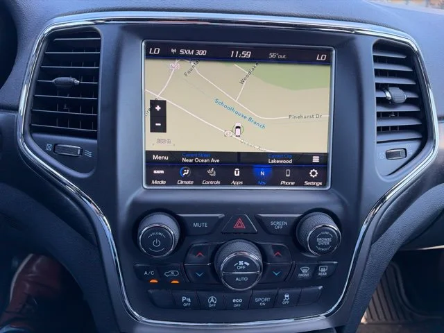 Used 2018 Rhino Clearcoat Jeep Altitude image 11