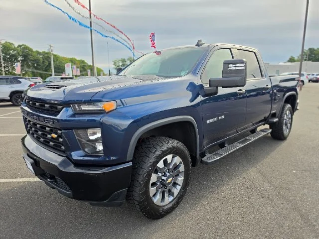Used 2021 Blue Chevrolet Custom image 3