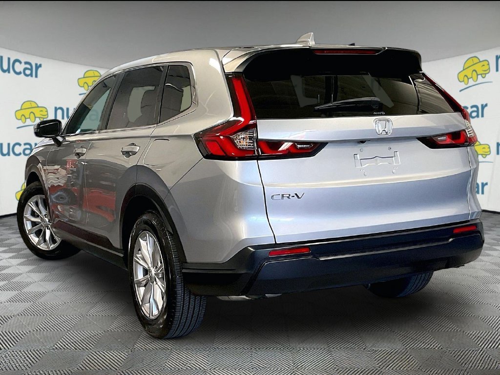 Used 2023 Silver Honda EX image 4