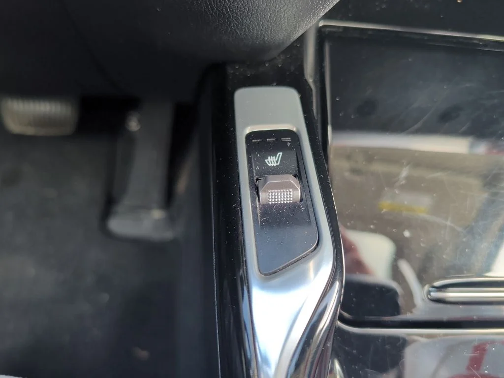 Used 2022 White Kia SX image 14