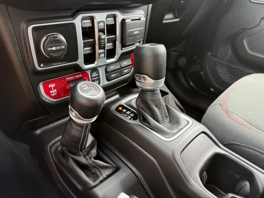 Used 2026 White Jeep Rubicon image 19