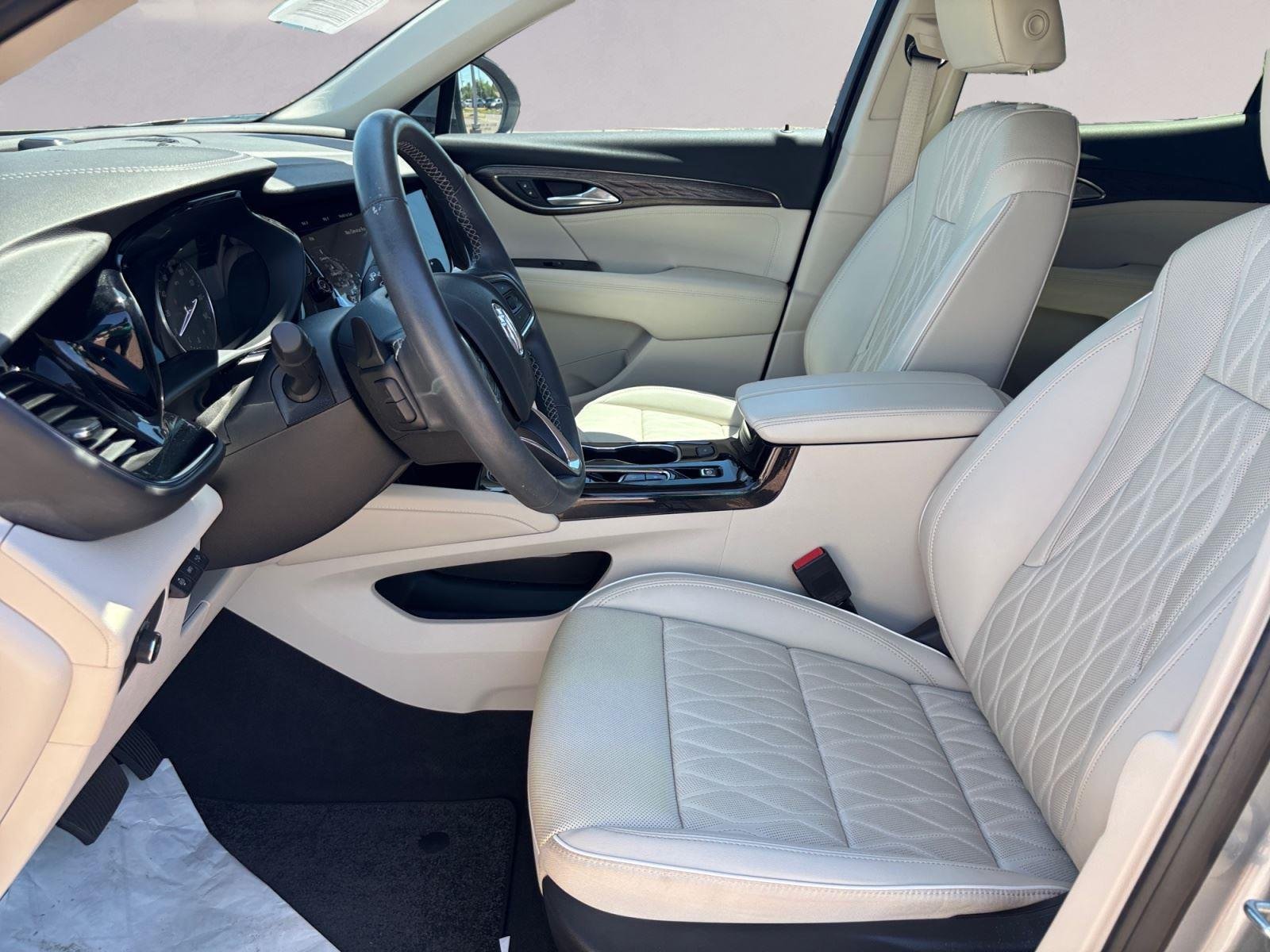 Used 2023 White Frost Tricoat Buick Avenir image 9
