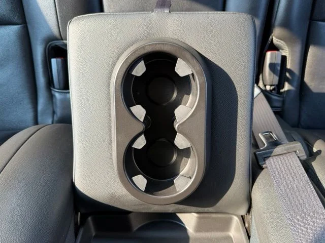 Used 2014 Silver Ice Metallic Chevrolet LT image 11